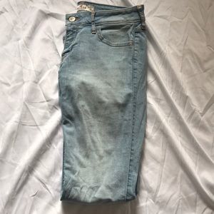 Hollister jeans